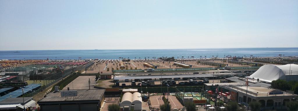 Hotel Metropol Sottomarina Exterior photo