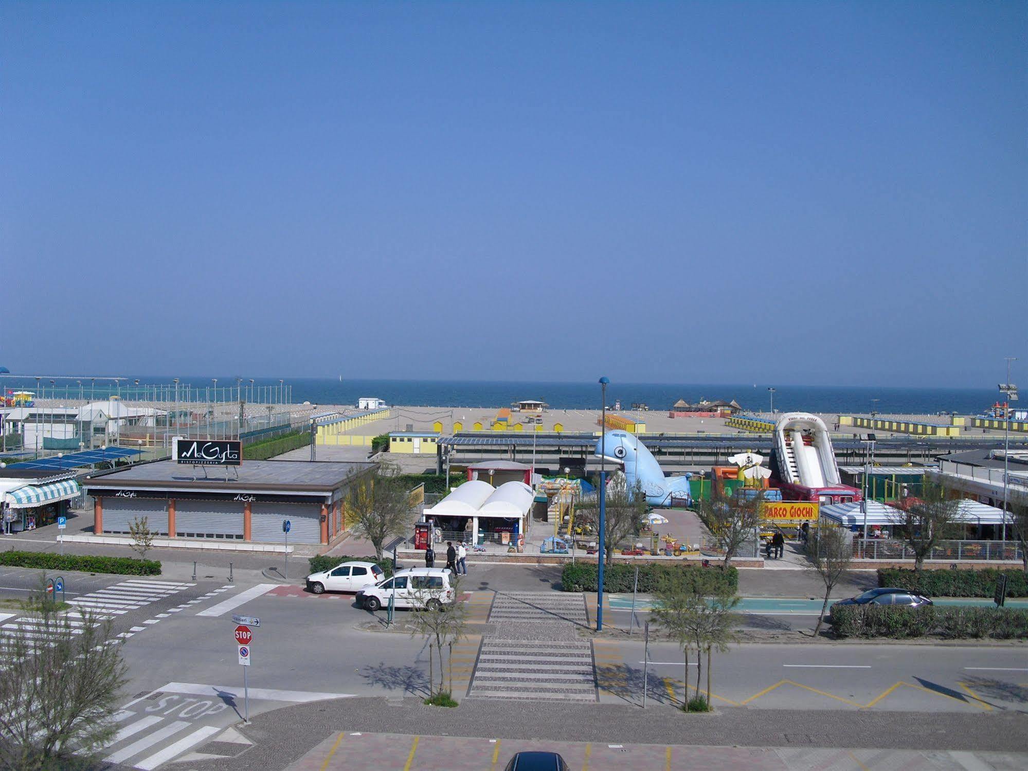 Hotel Metropol Sottomarina Exterior photo